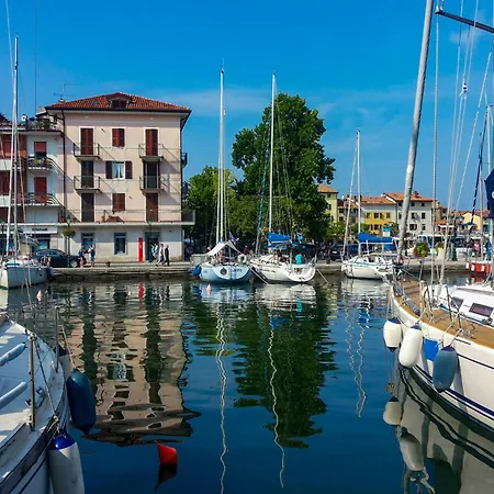 In 54745 * Bibione